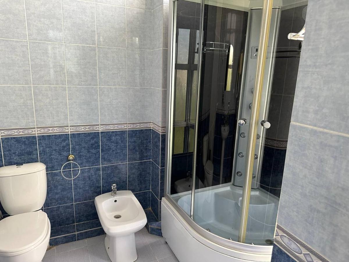 Sarvar Dushanbe Luaran gambar